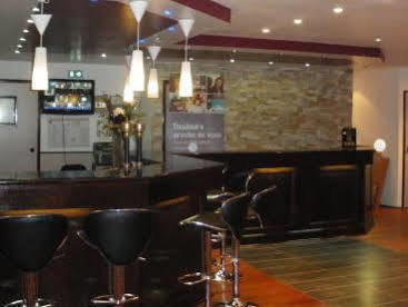 Comfort Hotel Poissy Technoparc Εξωτερικό φωτογραφία